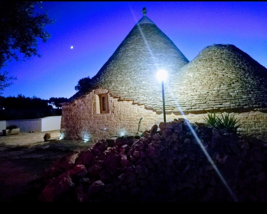 Trullo Il Zippo In Zippitello Villa Alberobello Kültér fotó