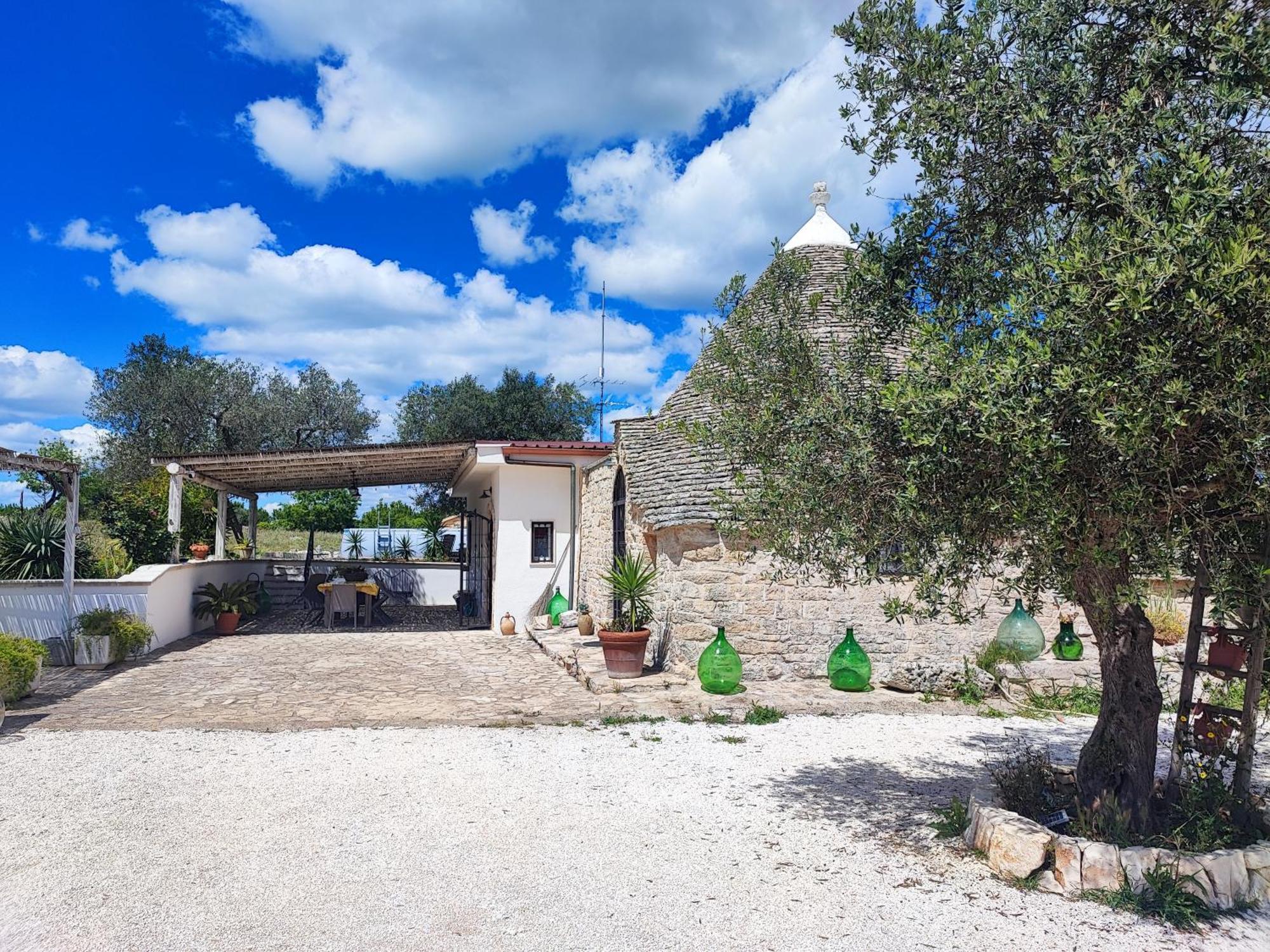 Trullo Il Zippo In Zippitello Villa Alberobello Kültér fotó